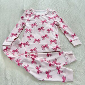 SHEIN baby girl cute bow design, pink PJ set. Size 9-12M